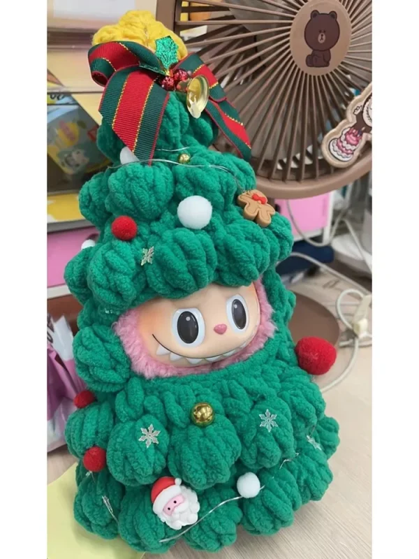 Boneco Pelúcia Labubu Edição Especial de Natal – Colecionável Festivo | Loja Cosplay - Imagem 3