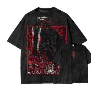Camiseta preta lavada de Berserk com o Guts de armadura em arte vermelha e a Marca do Sacrifício no peito