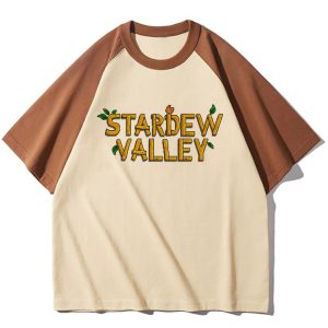 Camiseta raglã bege com mangas marrons e o logo de Stardew Valley no peito