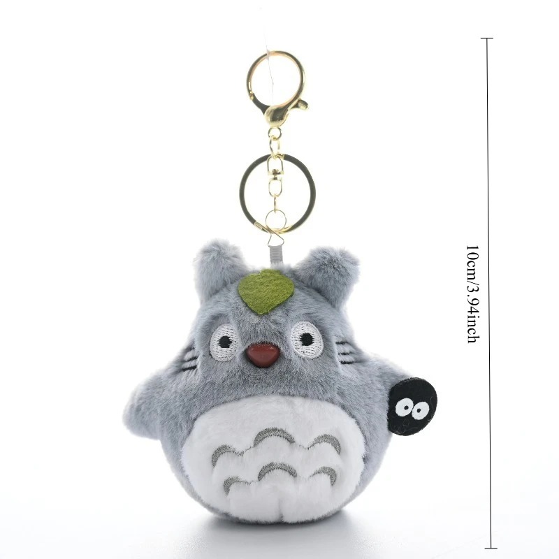 Chaveiro do Totoro de pelúcia com argola e mosquetão e medida de 10 centímetros indicada