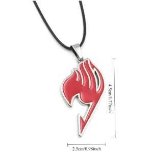Colar com pingente vermelho do emblema da guilda de Fairy Tail e medidas de 4,5 x 2,5 cm