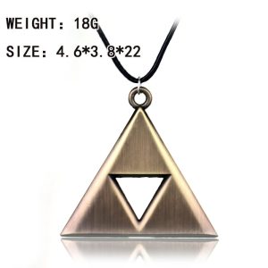 Pingente Triforce bronze com medidas de 4,6 por 3,8 cm, de The Legend of Zelda