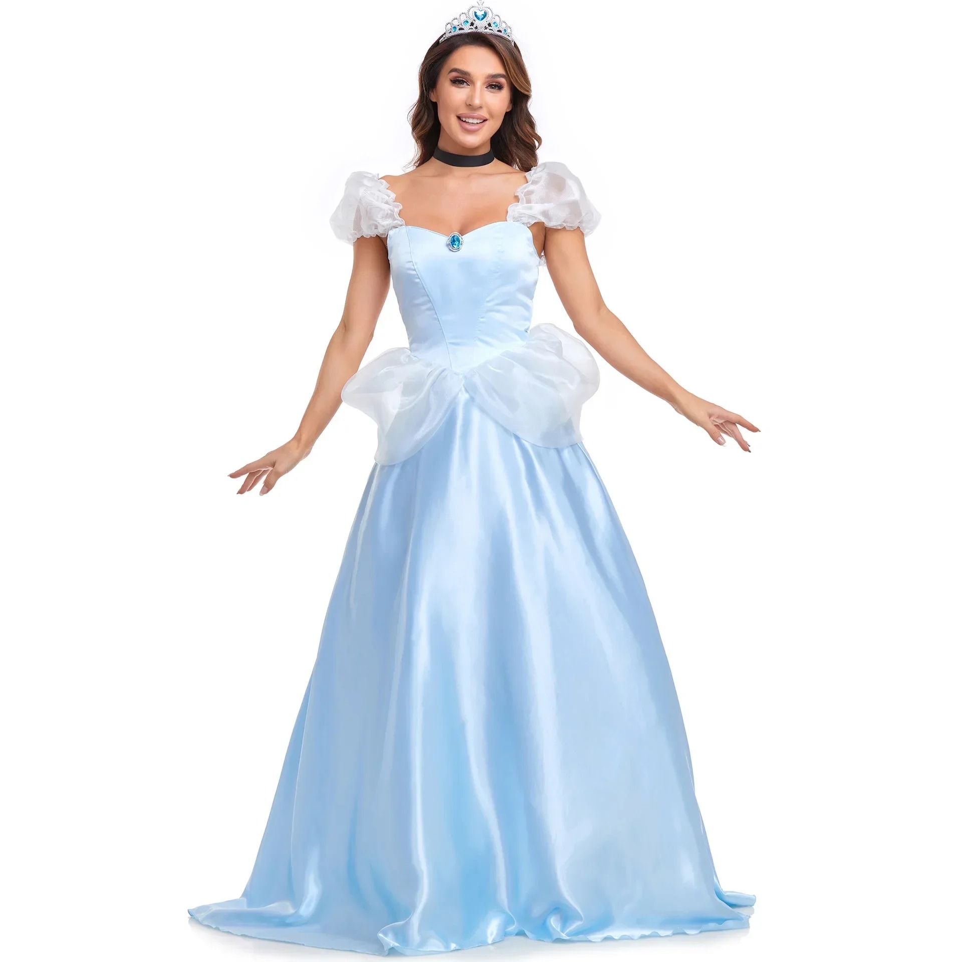 Vestido de princesa azul-claro do cosplay da Cinderela em pose de frente