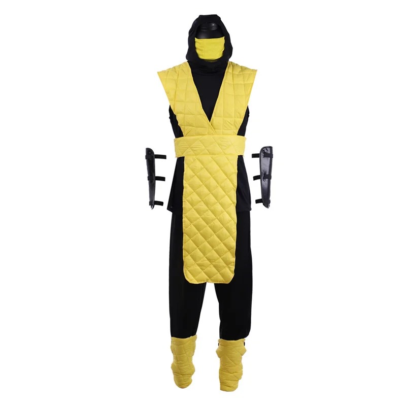 Traje amarelo no estilo do Scorpion, de Mortal Kombat, com capuz preto, colete acolchoado e protetores