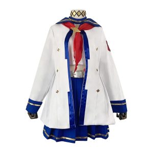 Cosplay da Oguri Cap, de Uma Musume, de frente: casaco branco com barras azuis, lenço vermelho e saia azul