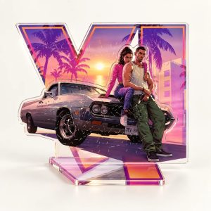 Display de acrílico com o logo VI de GTA VI e os personagens Lucia e Jason ao lado de um carro