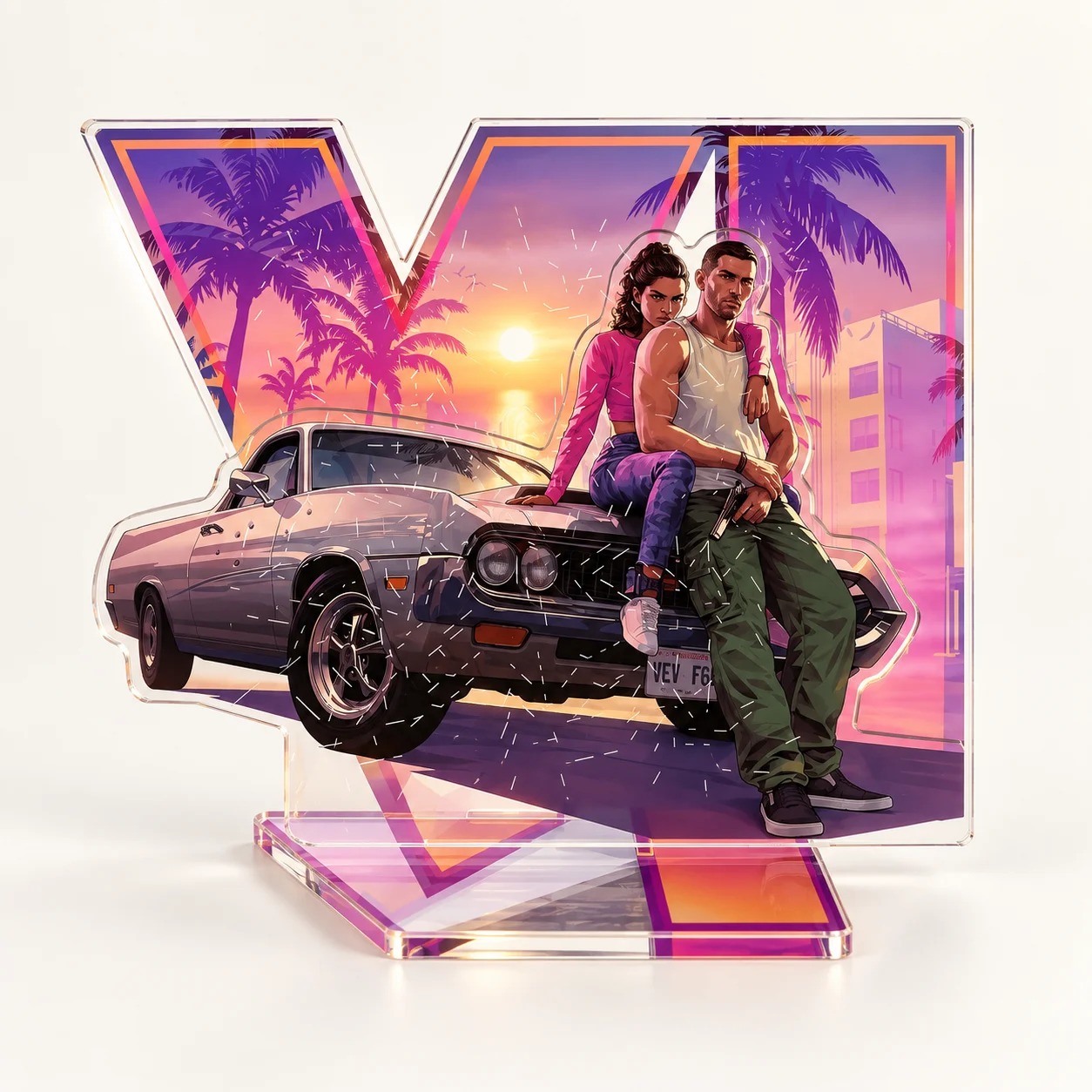 Display de acrílico com o logo VI de GTA VI e os personagens Lucia e Jason ao lado de um carro