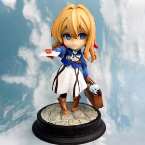 Figure chibi da Violet Evergarden, de Violet Evergarden, com carta na mão e maleta, sobre base redonda