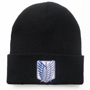 Gorro de tricô preto com o emblema bordado das Asas da Liberdade, de Attack on Titan