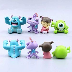 Quatro figures de Monstros S.A. em versão Q: Sulley, Randall, Boo e Mike, de frente e de costas