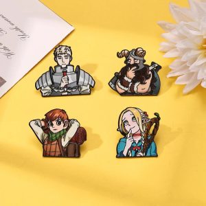 Kit com quatro broches de esmalte de Dungeon Meshi: Laios, Senshi, Chilchuck e Marcille