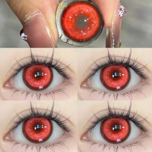 Lente vermelha Koi Red vista de perto e no olho, para cosplay