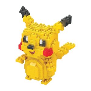 Pikachu montado com mini blocos amarelos, com bochechas vermelhas e orelhas pretas