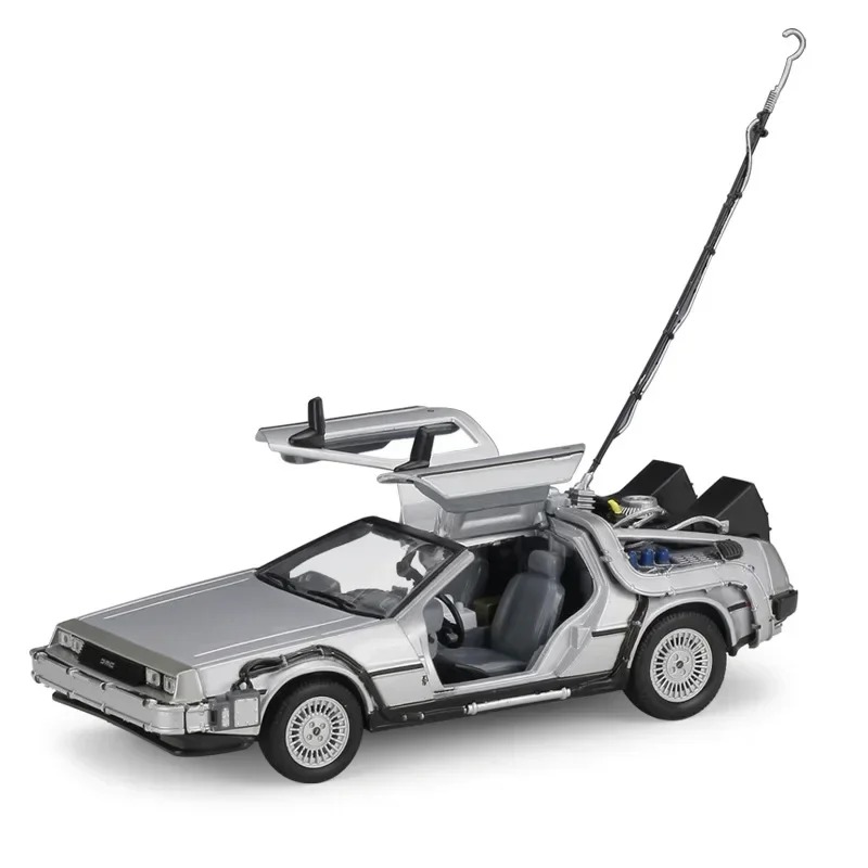 Miniatura do DeLorean da Parte 1 com portas abertas e antena do relógio, De Volta para o Futuro