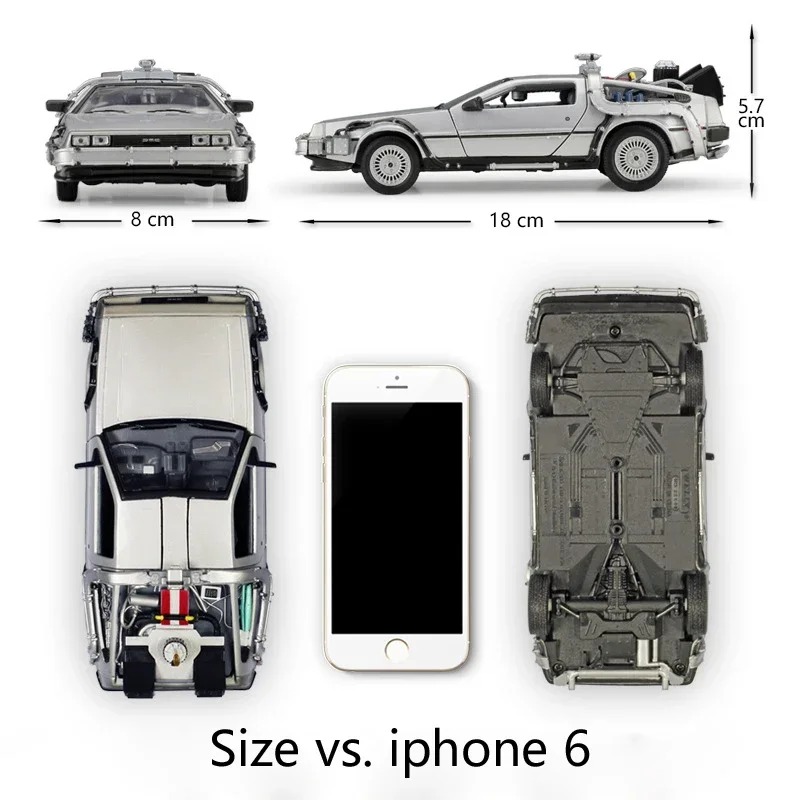DeLorean em escala 1:24 com as medidas de comprimento, largura e altura ao lado de um celular