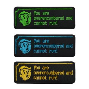 Três patches bordados do Vault Boy com a frase You are overencumbered and cannot run!, de Fallout, em verde, azul e amarelo