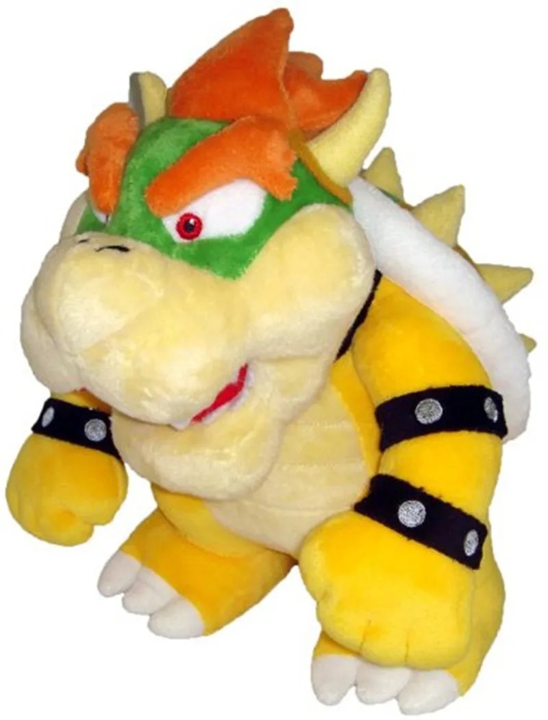 Pelúcia do Bowser em três quartos, mostrando o casco de espinhos e a cabeça com chifres