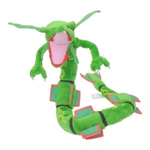 Pelúcia do Rayquaza, de Pokémon, dragão verde de corpo longo, com boca rosa aberta, em fundo branco