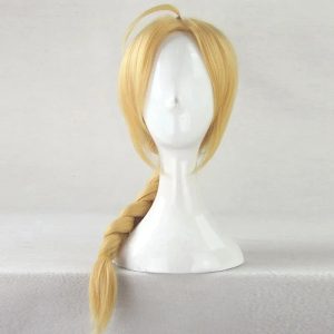 Peruca loira do Edward Elric, de Fullmetal Alchemist, com trança longa, vista de frente em busto branco
