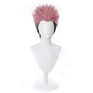 Peruca curta rosa com nuca preta do Ryomen Sukuna, de Jujutsu Kaisen, em busto branco